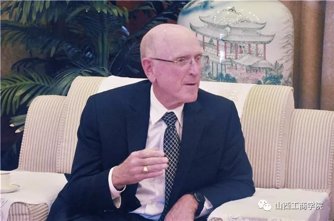 美国汉弗莱斯大学校长,美国汉弗莱斯大学